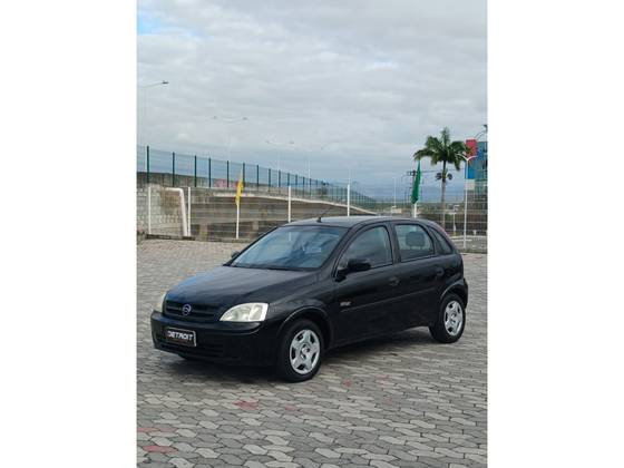 CHEVROLET CORSA 1.0 MPFI MAXX 8V FLEX 4P MANUAL CHEVROLET CORSA 1.0 MPFI MAXX 8V FLEX 4P MANUAL